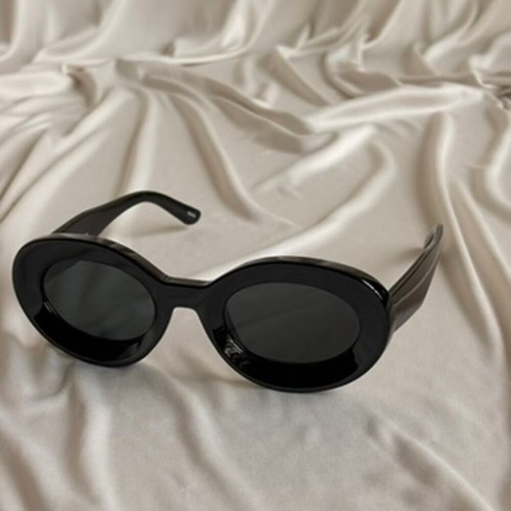 Chunky Oval Sunglasses - Black Frame & Lenses, UV400 - Picture 3 of 8